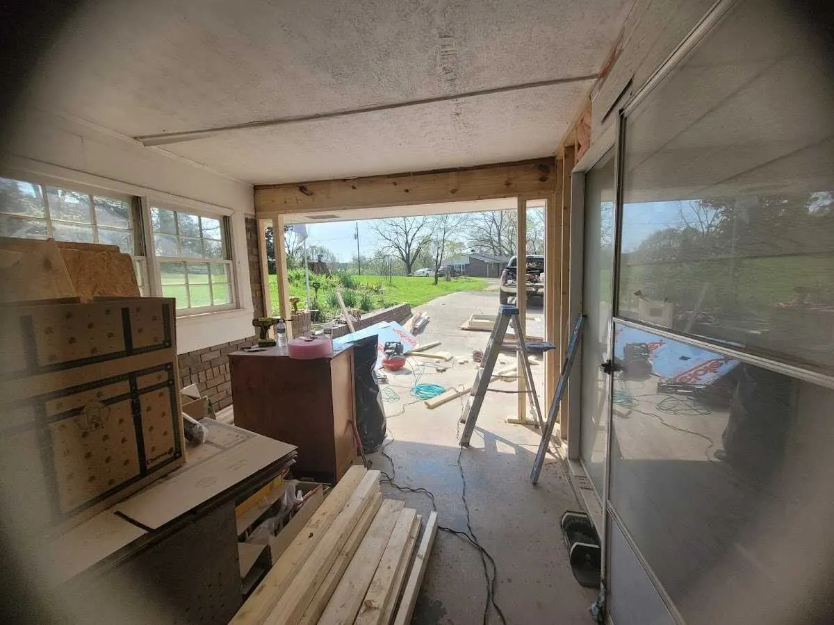 Air movers and dehumidifier for Water Mitigation Services in Bailey's Crossroads